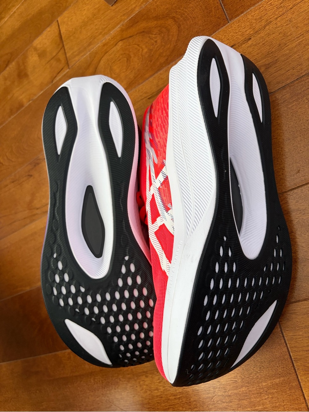 ASICS Women's Magic Speed 4 - Picture 6 of 8